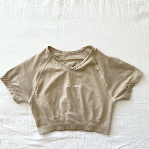 Alphalete AMPLIFY SS CROP size: S color : Hazelnut - Picture 6 of 6